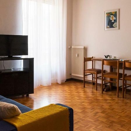 Joivy Welcoming 1Br Apt Next To Villa Olmo 코모 외부 사진