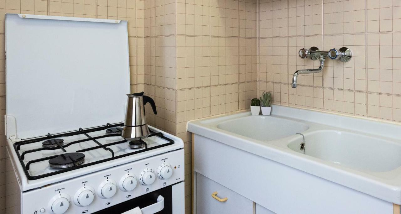 Joivy Welcoming 1Br Apt Next To Villa Olmo 코모 외부 사진