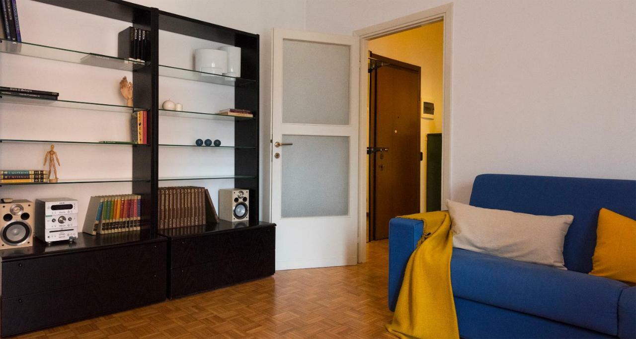 Joivy Welcoming 1Br Apt Next To Villa Olmo 코모 외부 사진