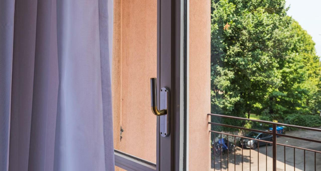 Joivy Welcoming 1Br Apt Next To Villa Olmo 코모 외부 사진