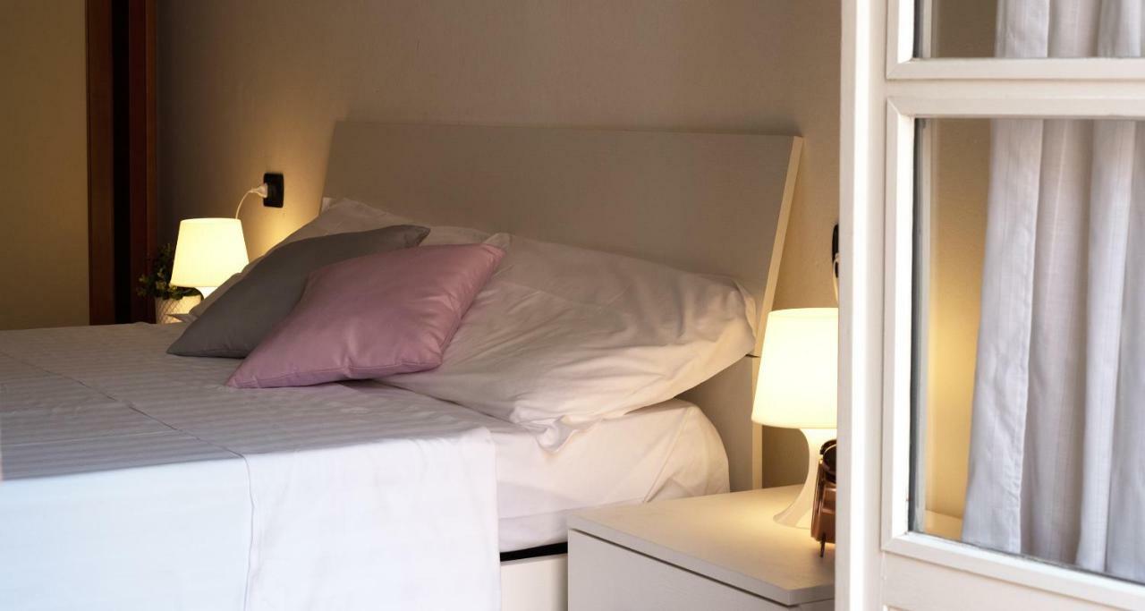 Joivy Welcoming 1Br Apt Next To Villa Olmo 코모 외부 사진