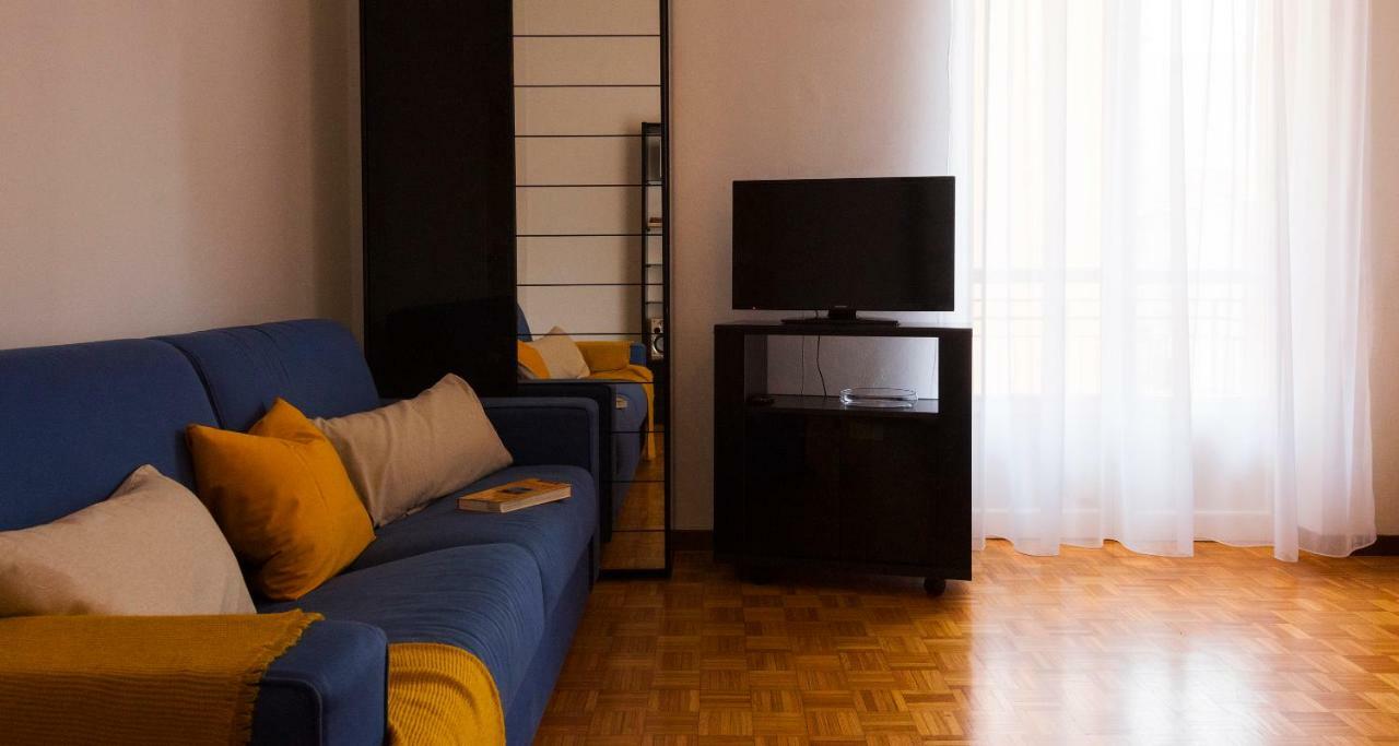 Joivy Welcoming 1Br Apt Next To Villa Olmo 코모 외부 사진